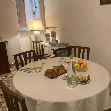 Locanda Il Pino Сан-Джиминьяно Экстерьер фото