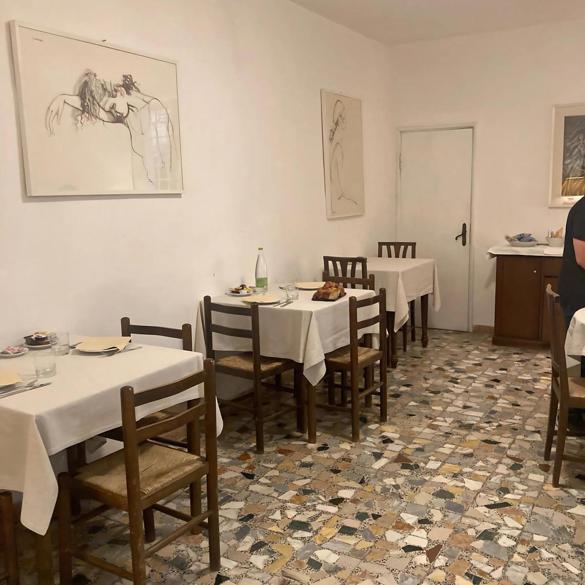 Locanda Il Pino Сан-Джиминьяно Экстерьер фото