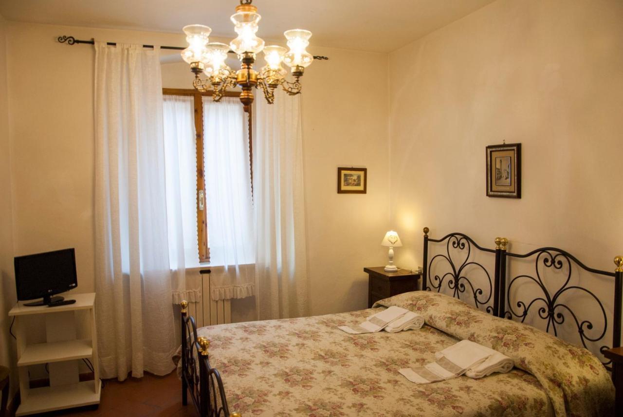 Locanda Il Pino Сан-Джиминьяно Экстерьер фото
