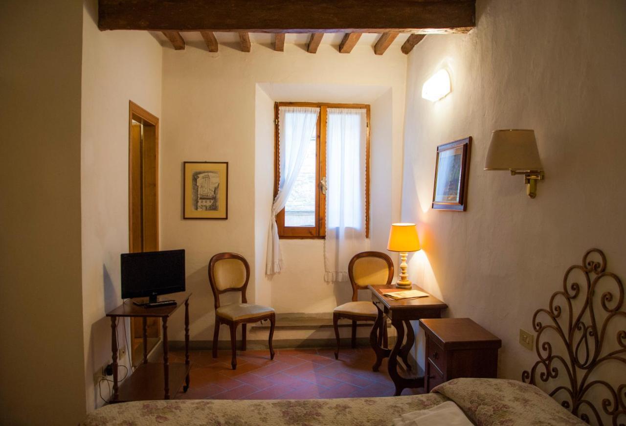 Locanda Il Pino Сан-Джиминьяно Экстерьер фото